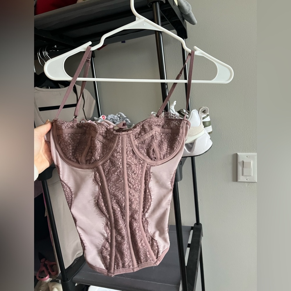 Urban Outfitters Corset 
Size L
Good Condition 
Worn Once